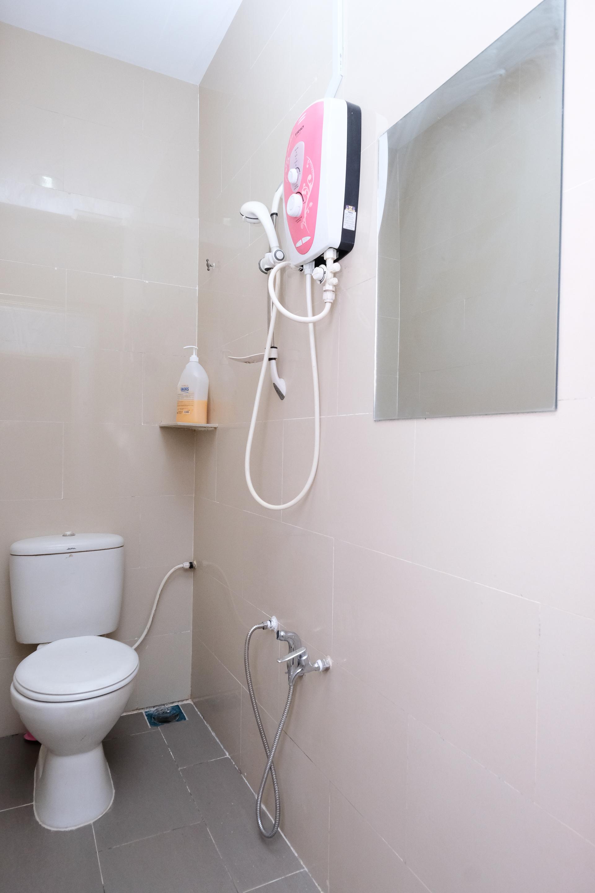 Super Oyo 720 Corridor Hotel 2 Pekan Ngoại thất bức ảnh