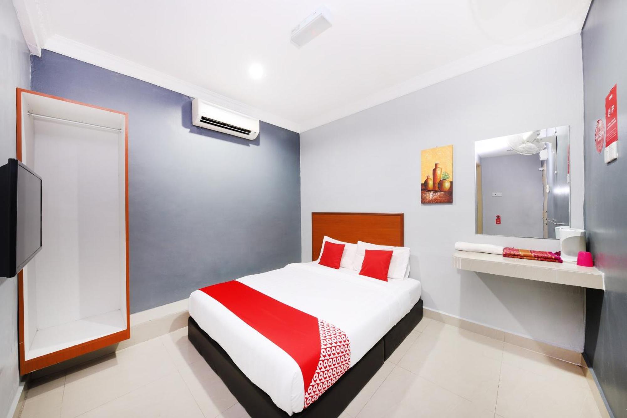 Super Oyo 720 Corridor Hotel 2 Pekan Ngoại thất bức ảnh