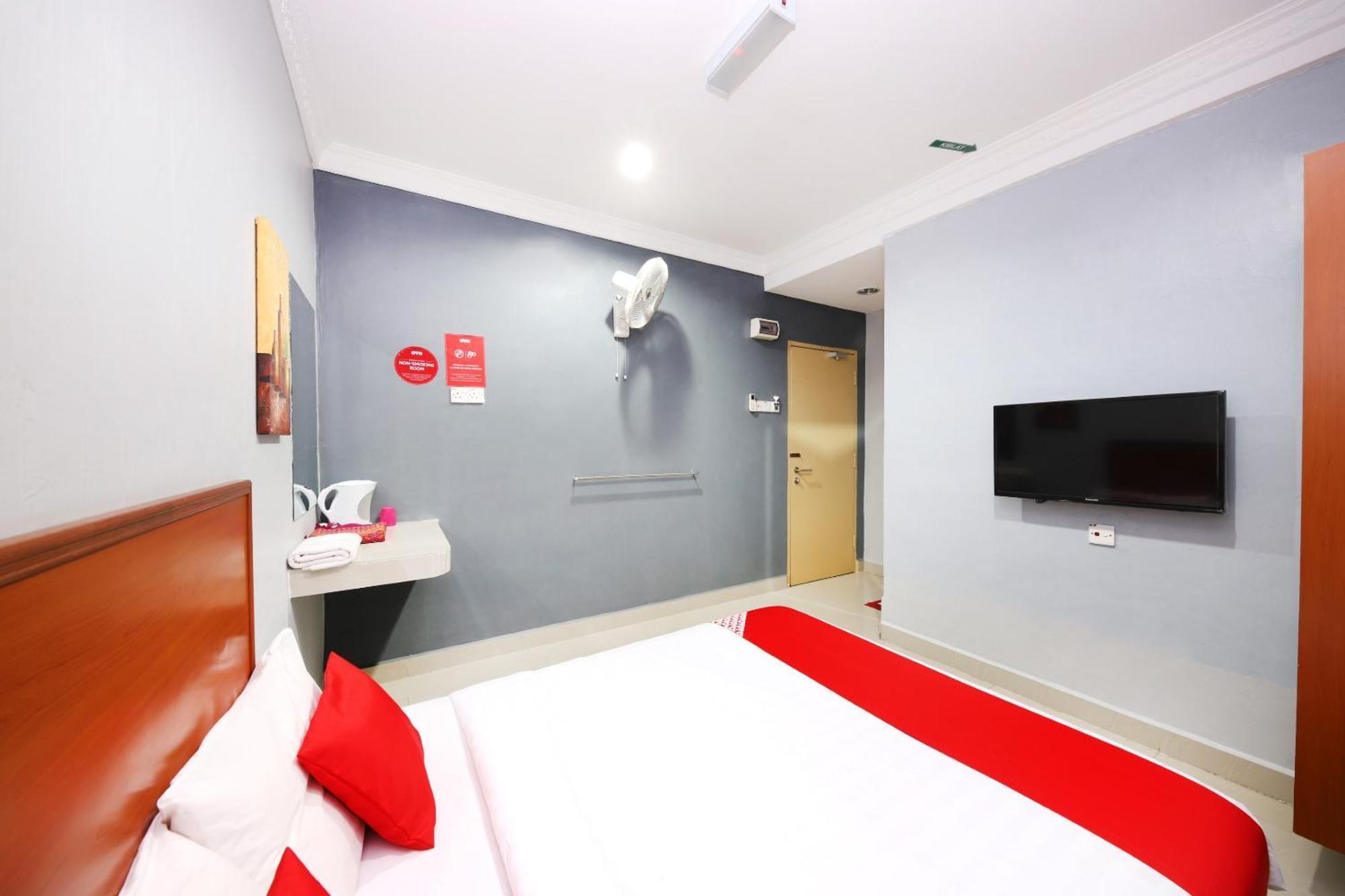 Super Oyo 720 Corridor Hotel 2 Pekan Ngoại thất bức ảnh